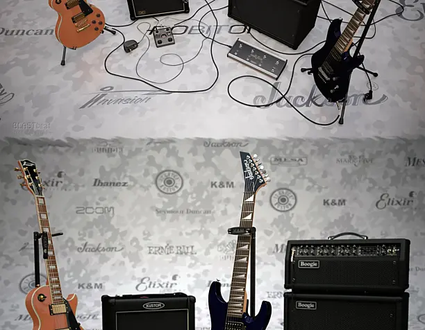 Jackson DR7 с друзьями