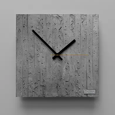 Cast clock