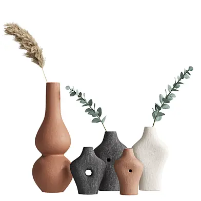 Set of vases with decor