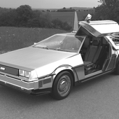 DeLorean DMC-12