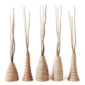 Branches in figured vases